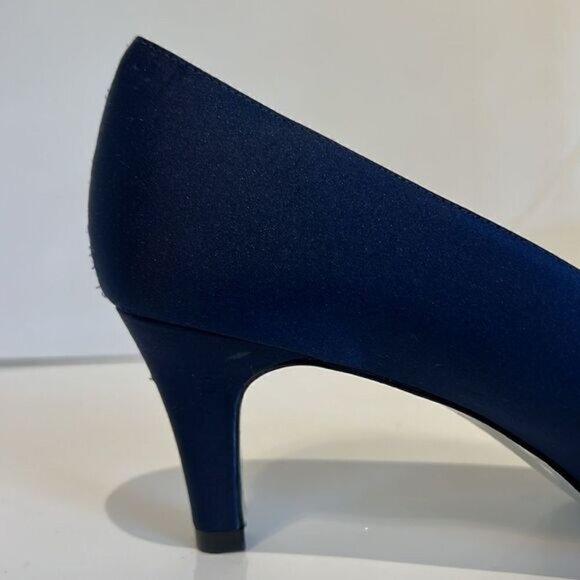 Adrianna Papell Navy Blue Satin Peep Toe Kitten Heel Shoes Size 9.5W - Picture 6 of 11